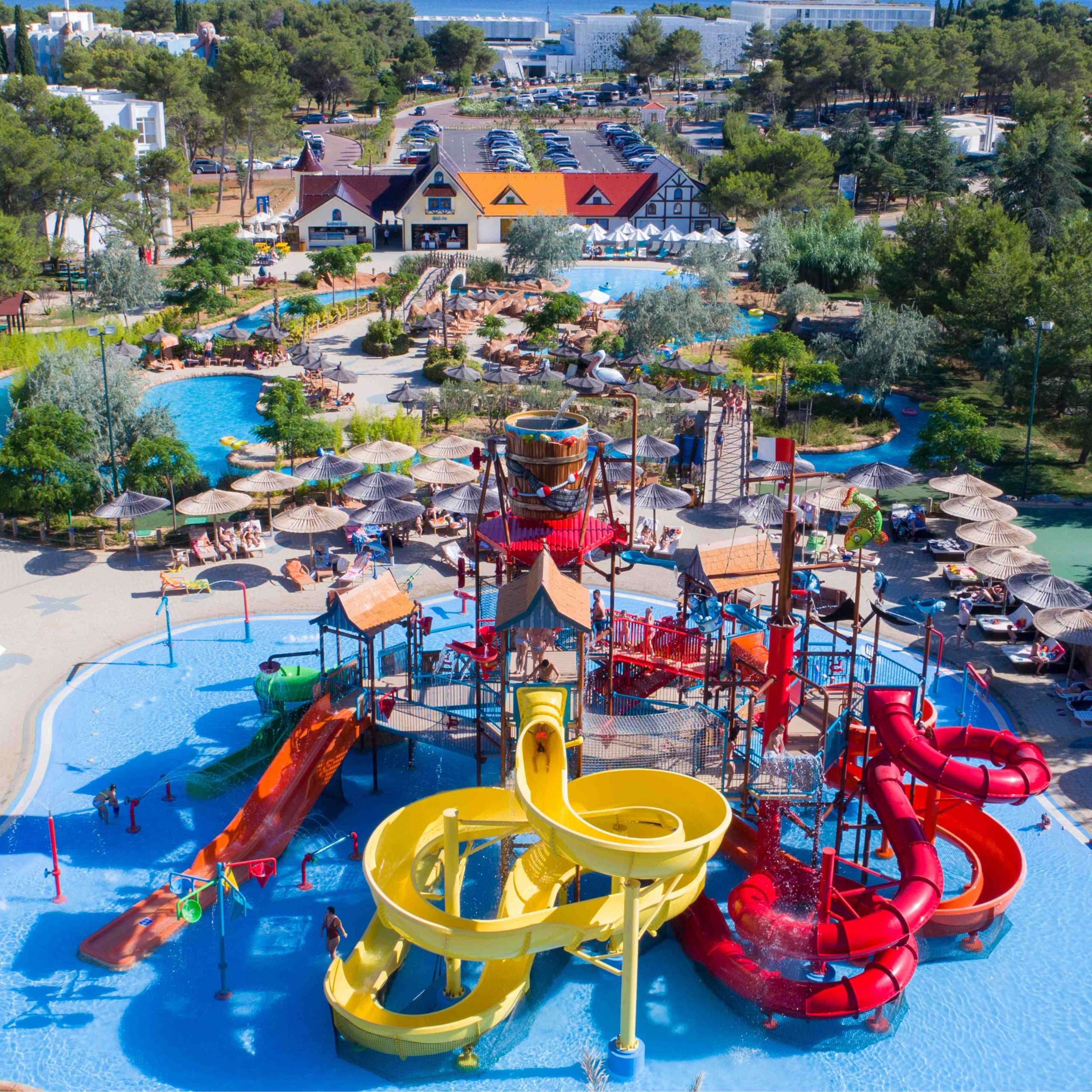 Atlantis Aquaventure Waterpark Tour